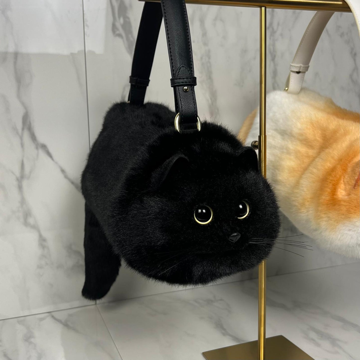 Un sac chat réaliste qui fait sensation partout