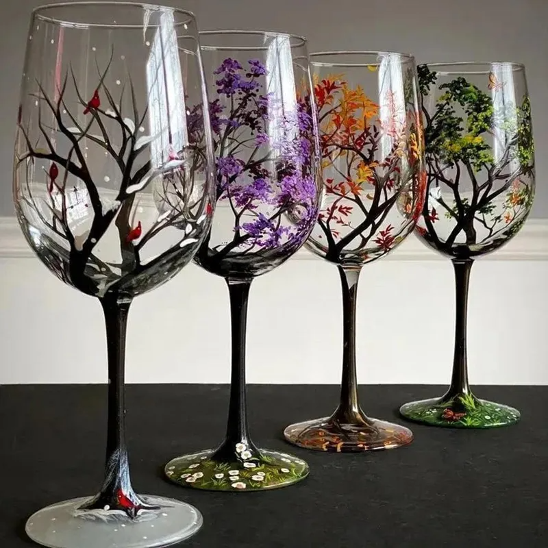 Vasos pintados a mano inspirados en las cuatro estaciones 